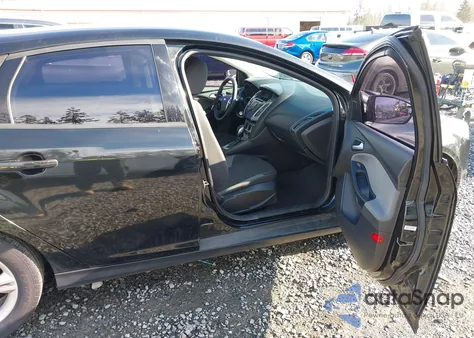 2014 Ford Focus Se из США, поврежденный, VIN 1FADP3K20EL186101